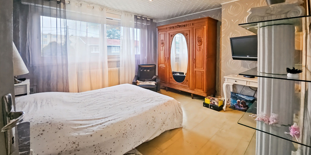 maison à VILLENAVE D ORNON (33140)